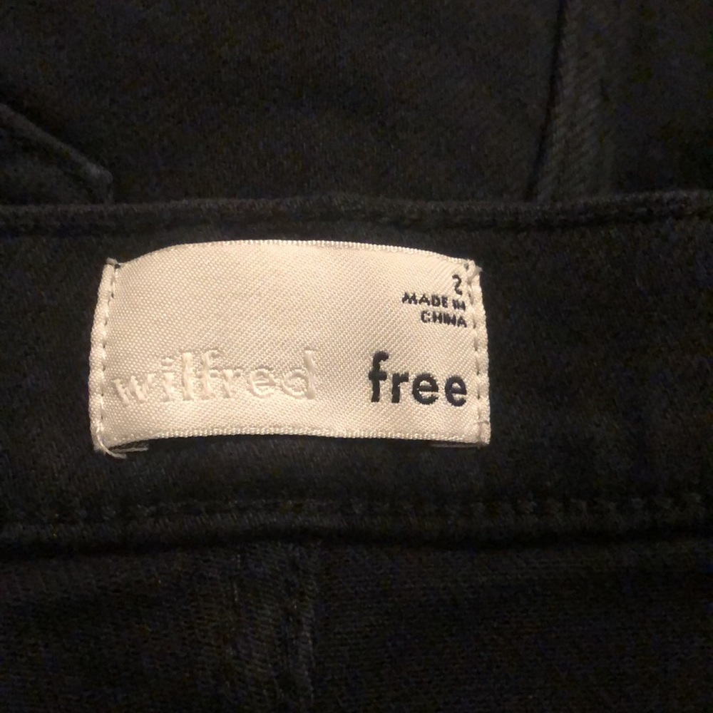 Wilfred Free Black Denim Mini Skirt with raw cut hem size 2 - Picture 6 of 9